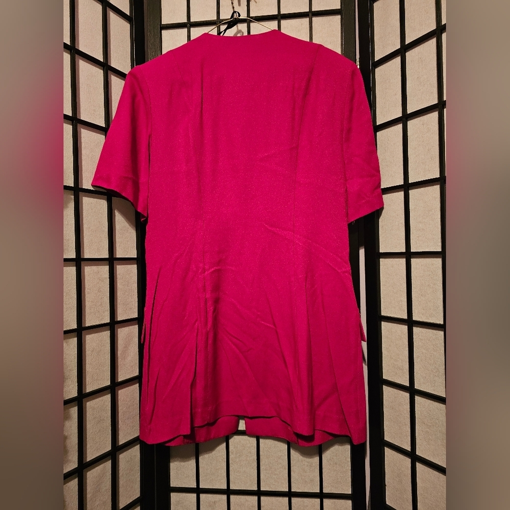 J W. Treci Pink Short Sleeve Top with Black Accents and Matching Skirt Size 10 - Picture 2 of 6